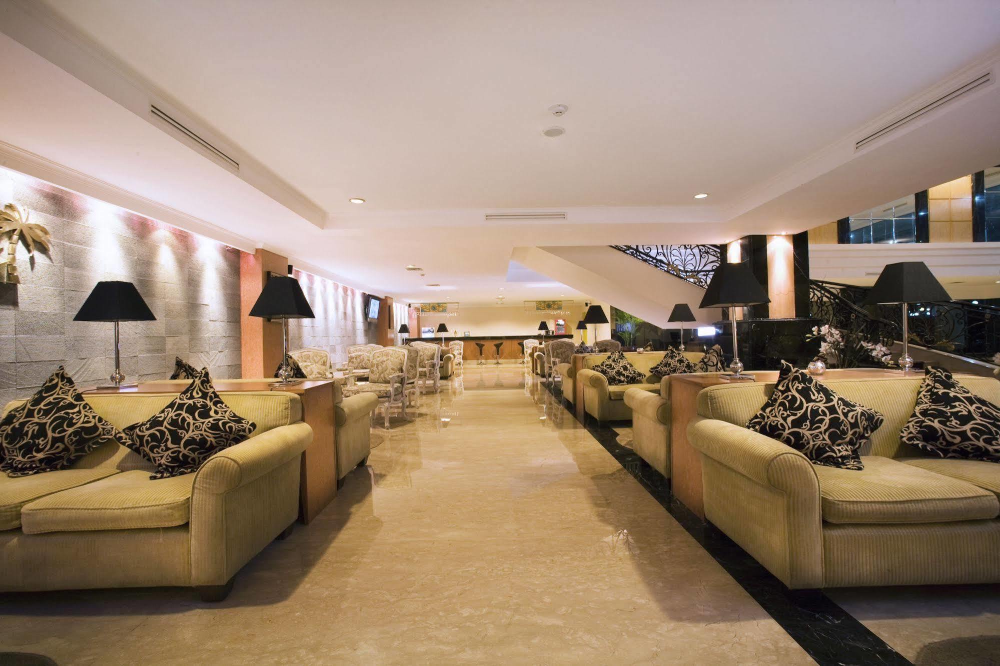 Aston Tropicana Hotel Bandung Exteriér fotografie