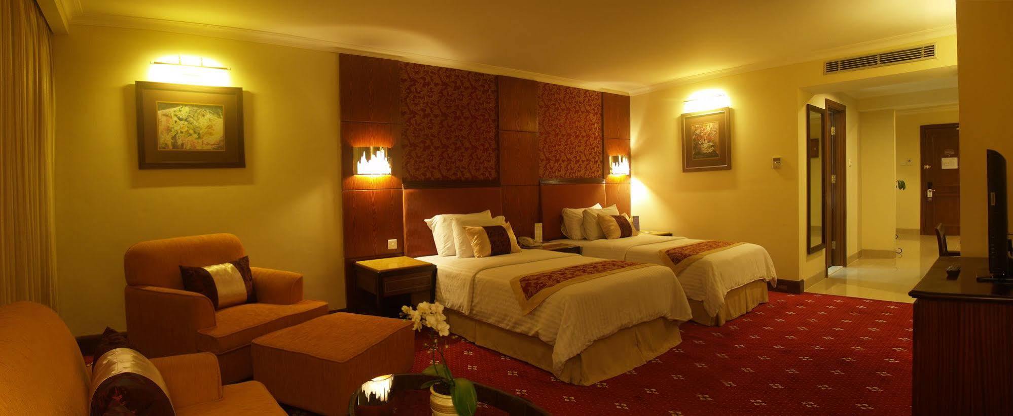 Aston Tropicana Hotel Bandung Exteriér fotografie