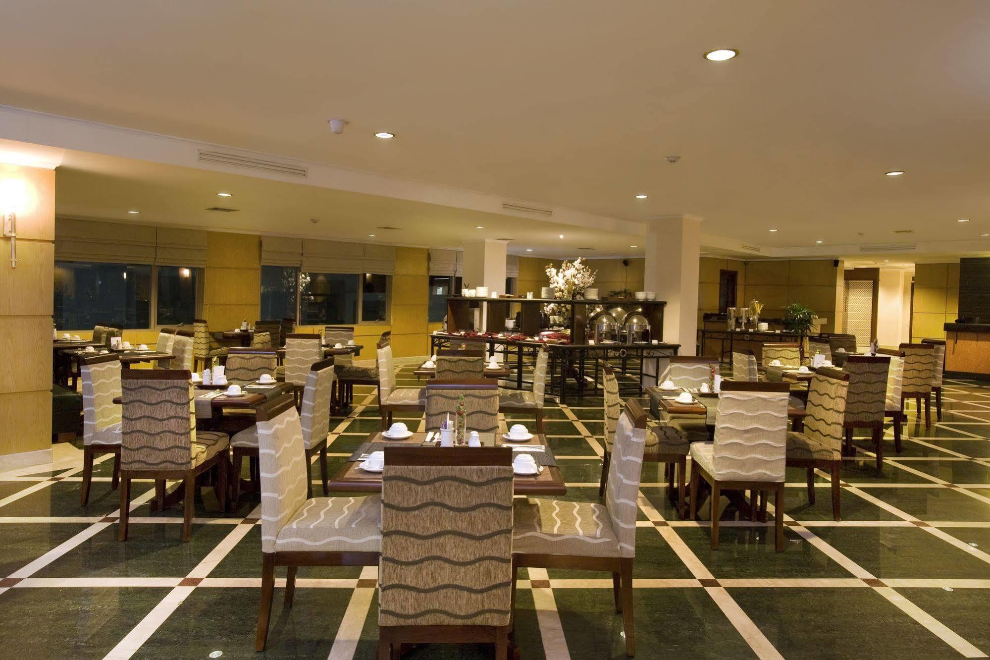 Aston Tropicana Hotel Bandung Exteriér fotografie