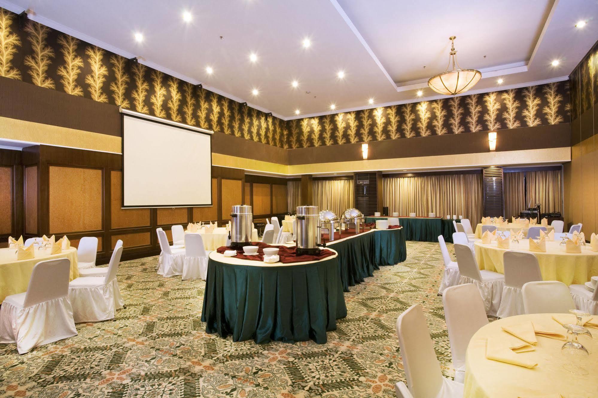 Aston Tropicana Hotel Bandung Exteriér fotografie