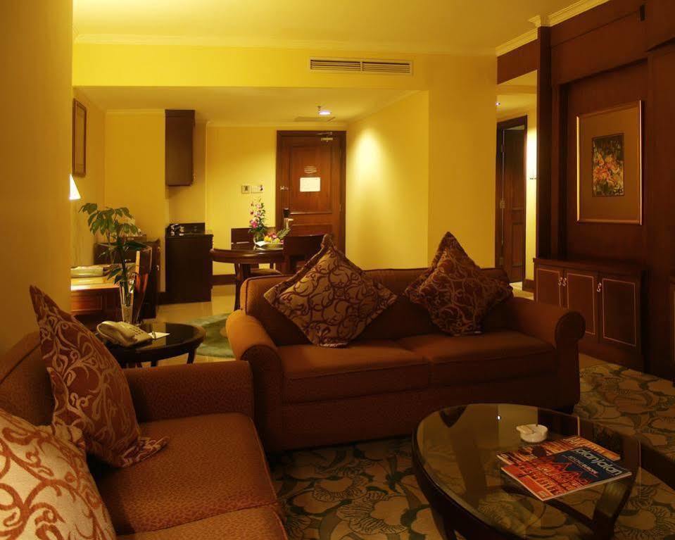 Aston Tropicana Hotel Bandung Exteriér fotografie